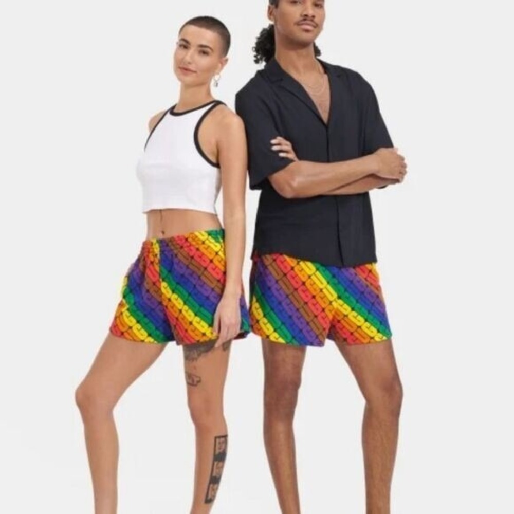 UGG RTW Noni Pride Rainbow Shorts Unisex Size XS Vibrant Pull-On Fleece Hi-Rise‎